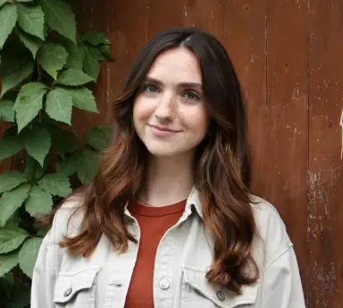 Sarah — source photo